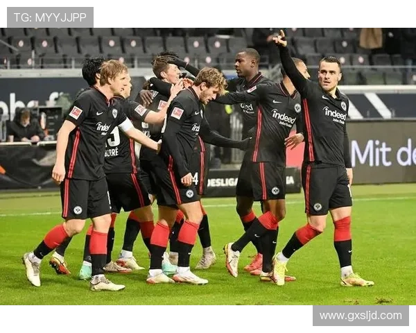 德甲精彩回顾斯图加特客场胜利法兰克福成功挑战狼堡